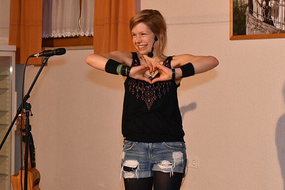 Andrea Limmer im Dorfhaus Peesten - 08